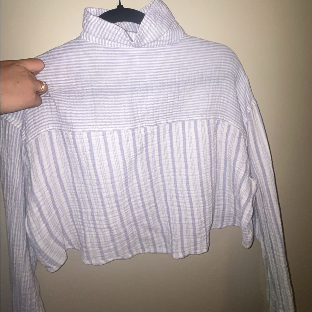 Cropped button up - Picture 2 of 3